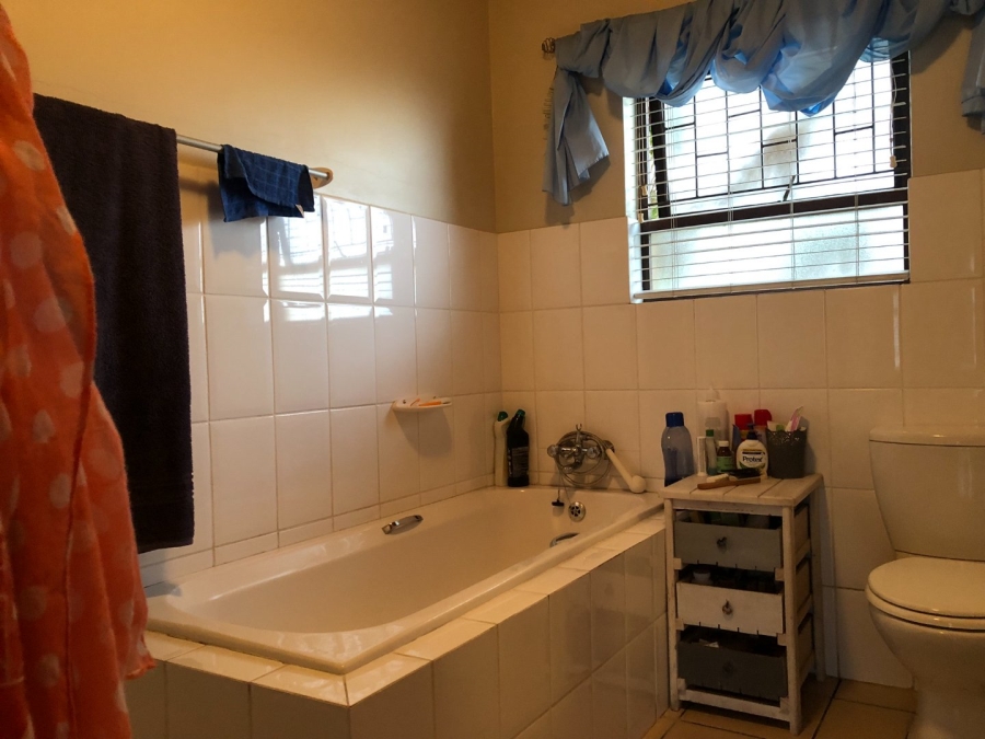 3 Bedroom Property for Sale in Perlemoenbaai Western Cape